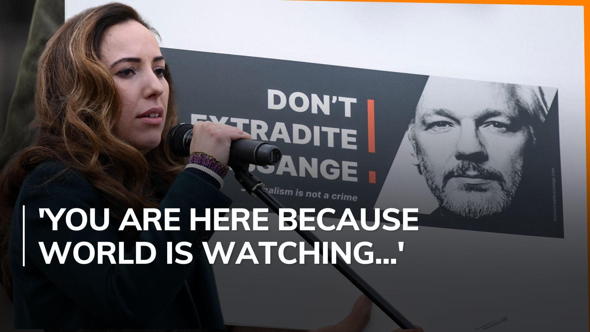 Video: Julian Assange's wife delivered this message to supporters as extradition hearing begins