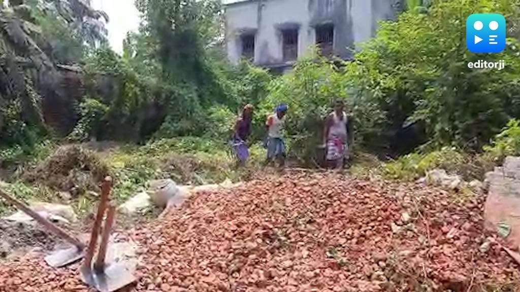 Panihati News: মাটির নিচে সুড়ঙ্গে আটক ২২ জন, বিহারের বাসিন্দার দাবির প্রেক্ষিতে পানিহাটিতে অভিযান পুলিশের