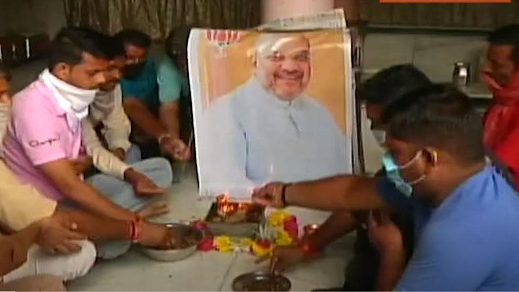 मध्य प्रदेश: महादेव मंदिर में भाजपाइयों ने की पूजा और हवन