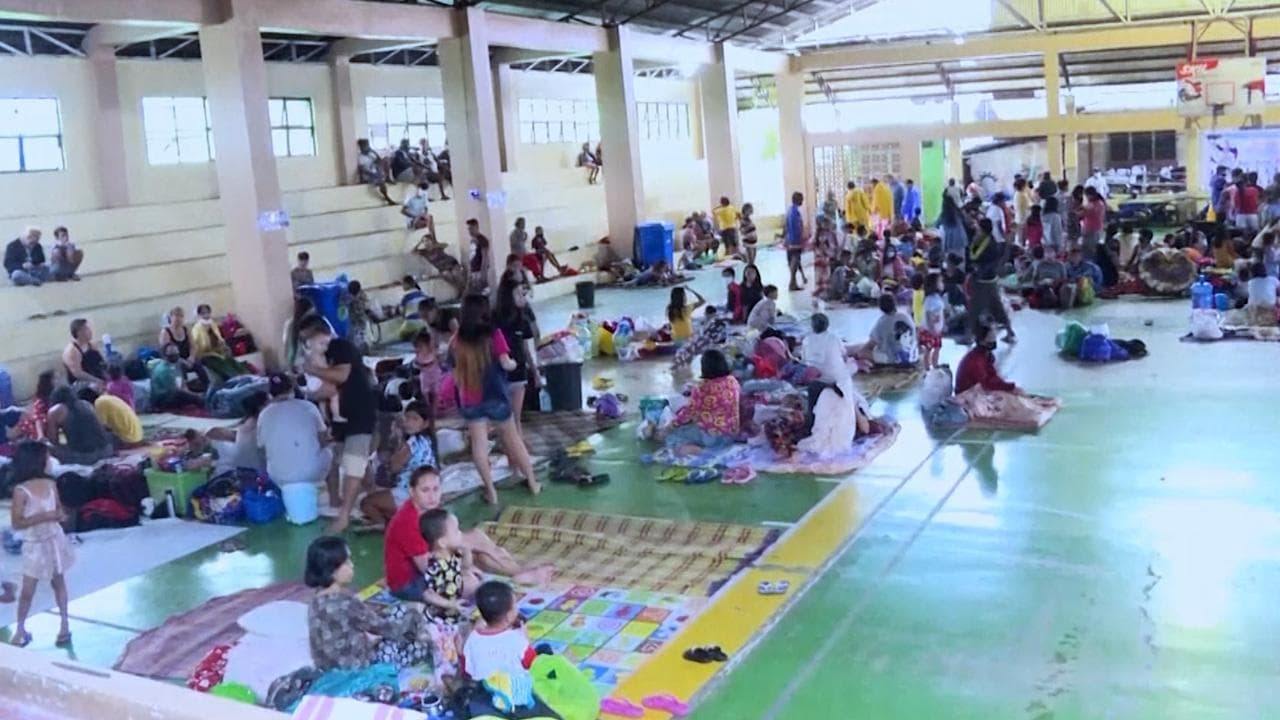 375 dead, 56 missing after typhoon ravages Philippines