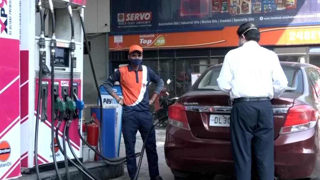 Petrol gets cheaper: Delhi Govt finally cuts tax on fuel