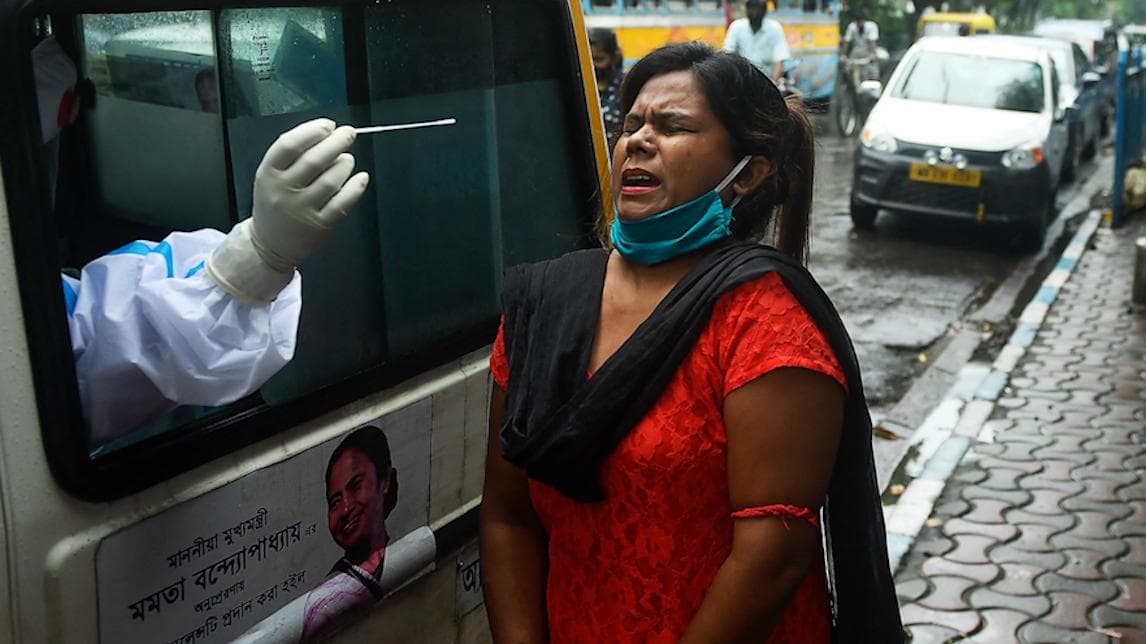 Covid in Bengal: সব নজির ছাপিয়ে রাজ্যে দৈনিক সংক্রমণ ২৪,২৮৭, মৃত্যু ১৮ জনের 