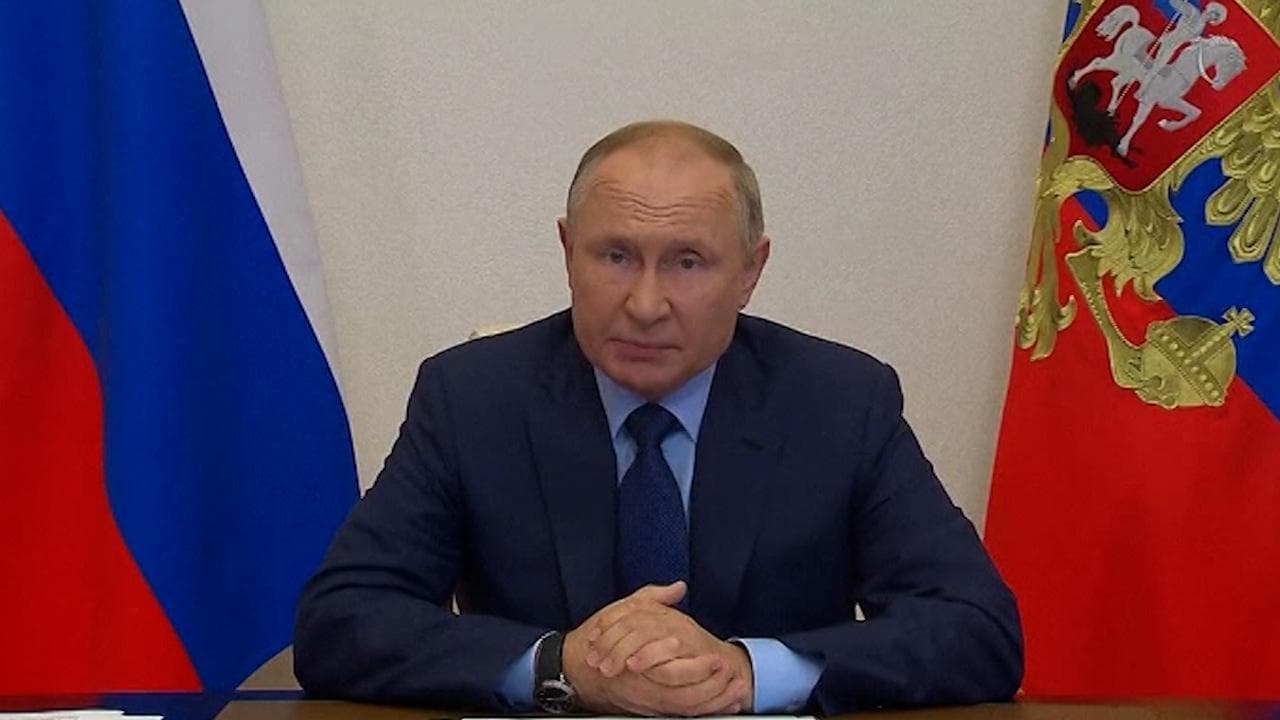 Booster Dose: रूसी राष्ट्रपति पुतिन ने लगवाई बूस्टर डोज़, भारत में जल्द हो सकता है ऐलान !