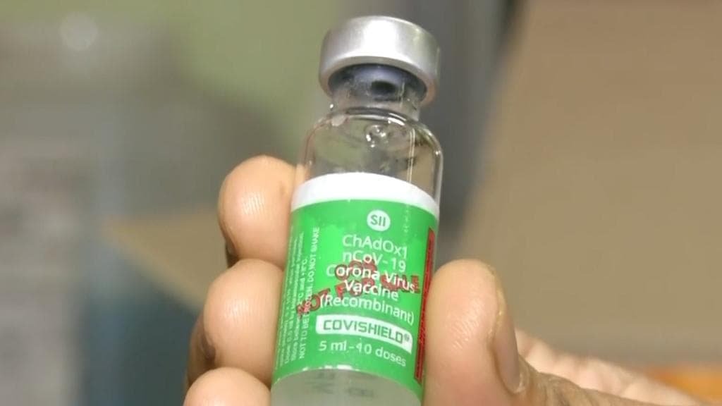 Kolkata Student Vaccine: এবার টিকা পাবেন কলেজ পড়ুয়ারাও, রাজ্যের ঘোষণায় খুশি অভিভাবকরা