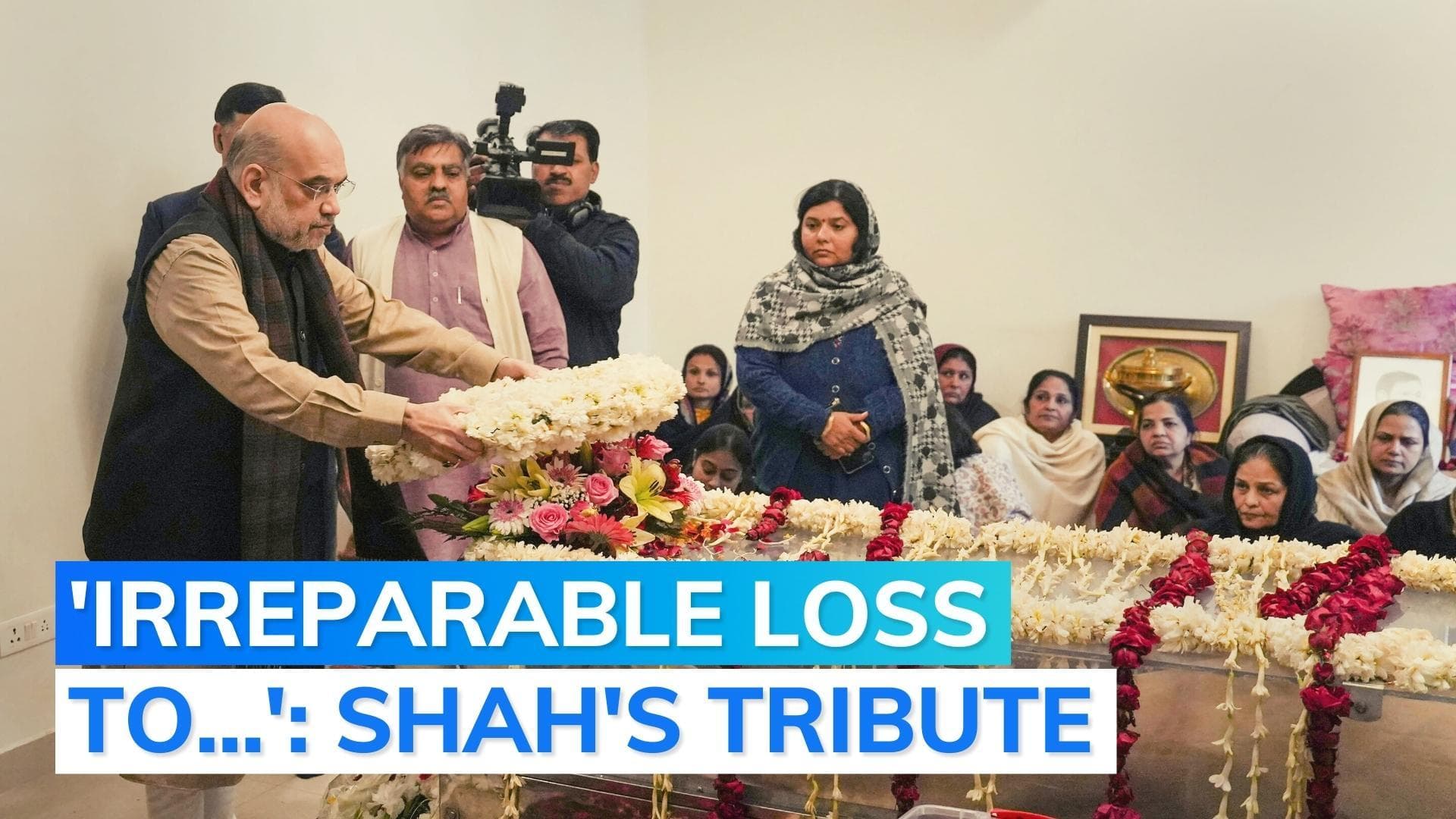 Sharad Yadav no more: Union Home Minister Amit Shah pays last respects at veteran leader's residence