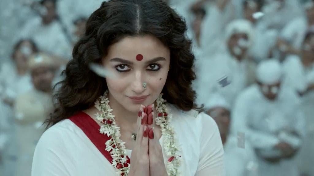 Gangubai Kathiawadi: অপ্রতিরোধ্য আলিয়া, এক সপ্তাহেই পৌঁছে গেল ১০০ কোটি ক্লাবে