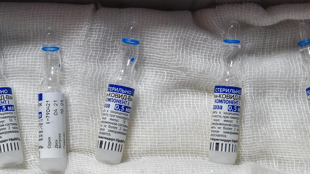 Vaccination Certificate: ট্রায়ালে অংশ নিয়েও মেলেনি টিকাকরণের শংসাপত্র, হাইকোর্টে দায়ের হল মামলা