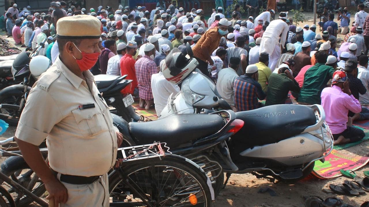 Gurugram cancels permission for namaz at 8 sites after locals protest