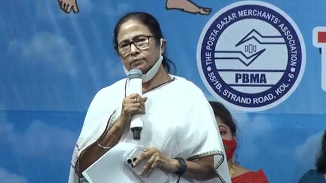 Mamata Banerjee : দি পোস্তাবাজার মার্চেন্টস অ্যাসোসিয়েশনের জগদ্ধাত্রী পুজোর উদ্বোধনে মমতা বন্দ্যোপাধ্যায়