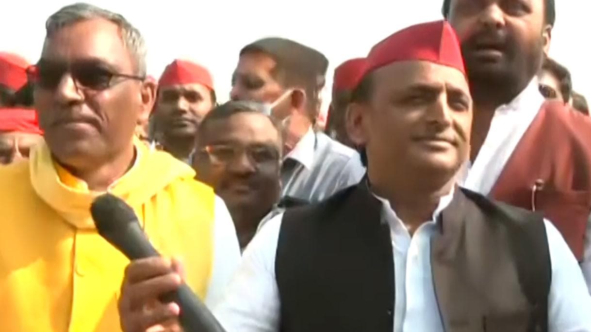 UP Election 2022: सपा चीफ अखिलेश यादव का वादा- सरकार बनते ही शहीद किसानों के परिवार को देंगे 25 लाख रुपए