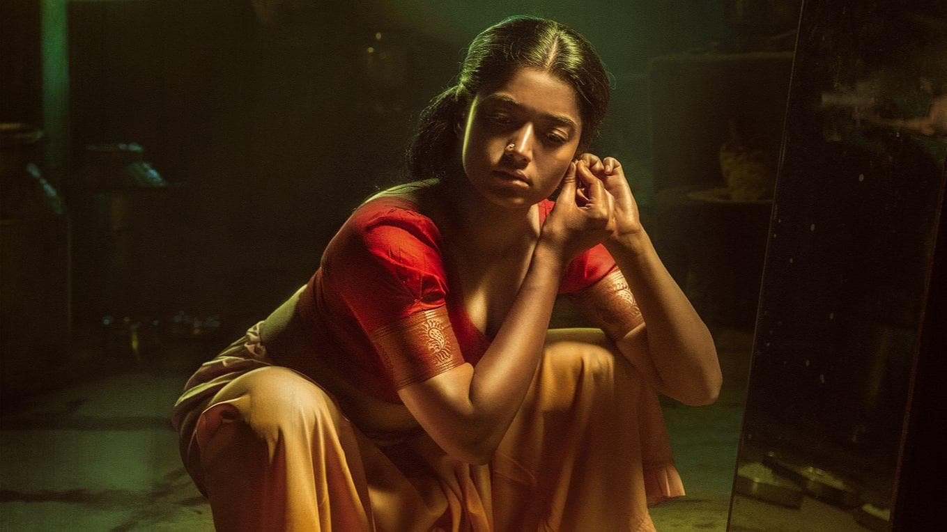 'Pushpa': Rashmika Mandanna’s first look as Srivalli from Allu Arjun’s film out!