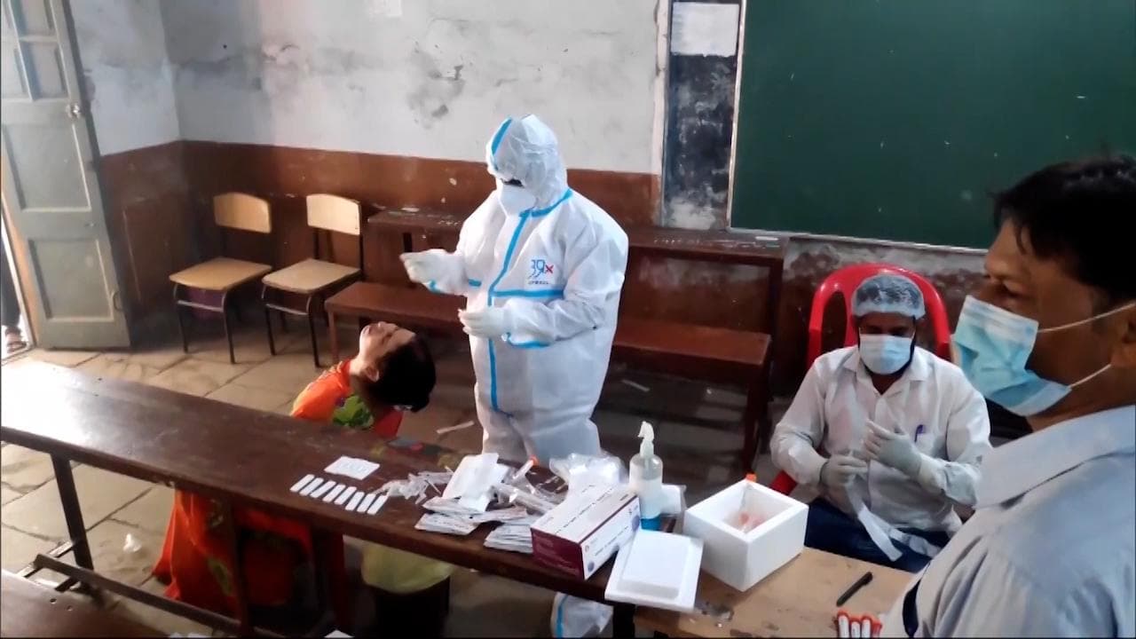 India reports 2,51,209 new Covid-19 cases, positivity rate at 15.88%