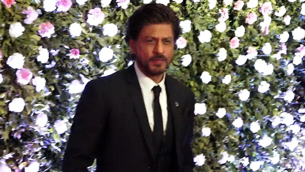 Shah Rukh Khan: ৫৬তম জন্মদিনে শুভেচ্ছার বন্যায় ভাসলেন বলিউডের 'কিং খান'