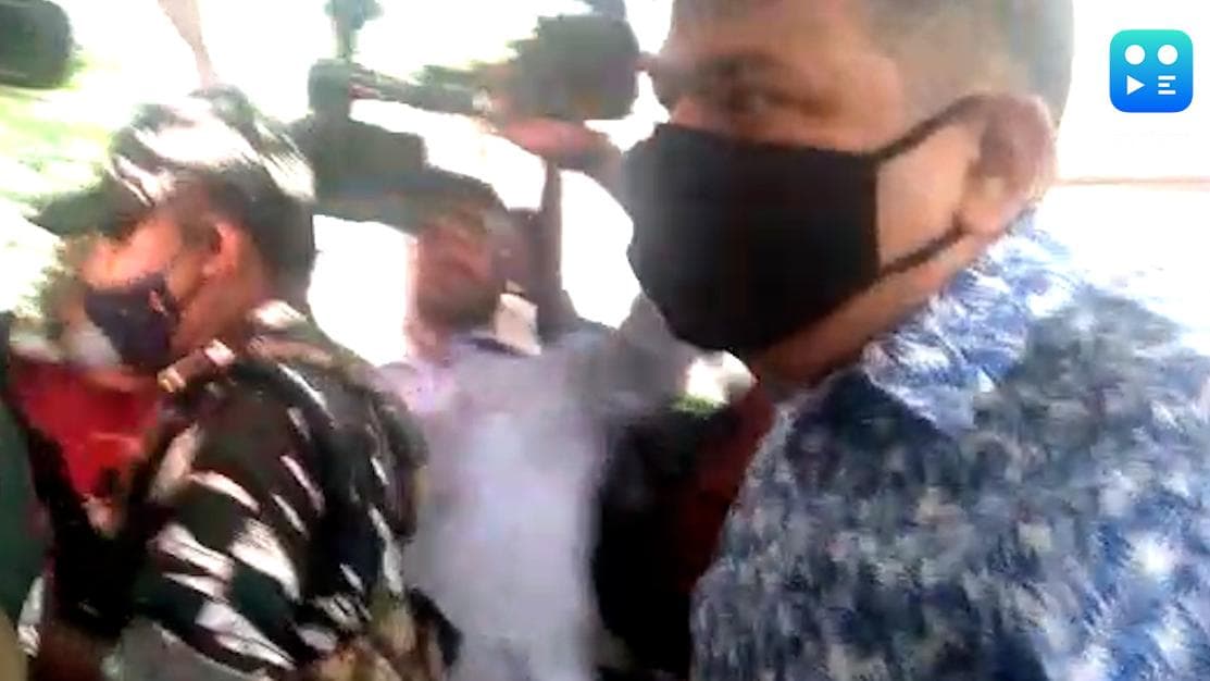 Anubrata Mandal : সারাদিন অপেক্ষার পর বিকেলে সিবিআই দফতর থেকে বেরোলেন সিবিআই অধিকর্তা পঙ্কজ শ্রীবাস্তব