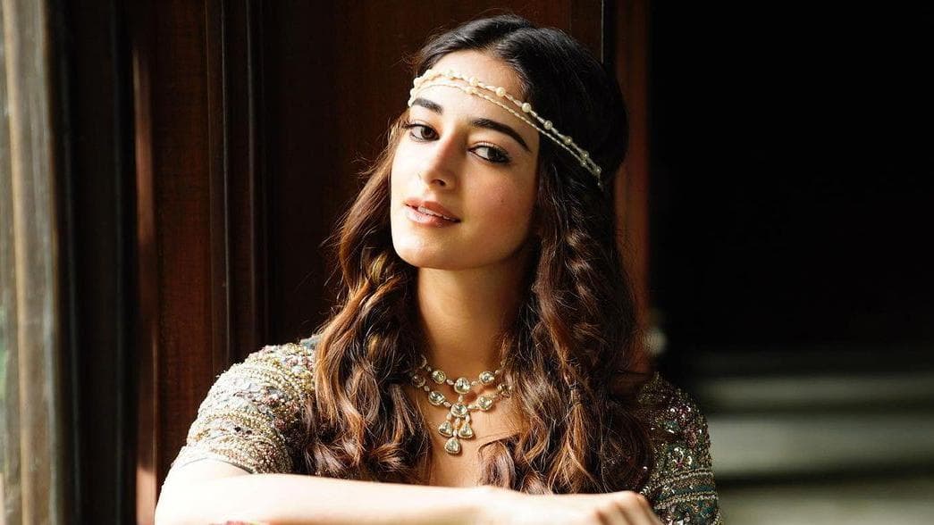 Ananya Pandey ने ढाया दुल्हन के गेट-अप में कहर, अपनी खूबसूरती से किया सभी को फेल