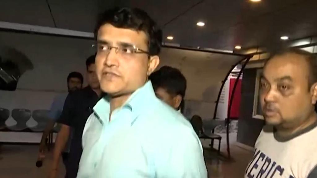 Sourav Ganguly in Eden Gardens: ইডেনে ব্যাট হাতে দেখা যেতে পারে সৌরভকে, মাঠে নামতে পারেন ডিসেম্বরেই  
