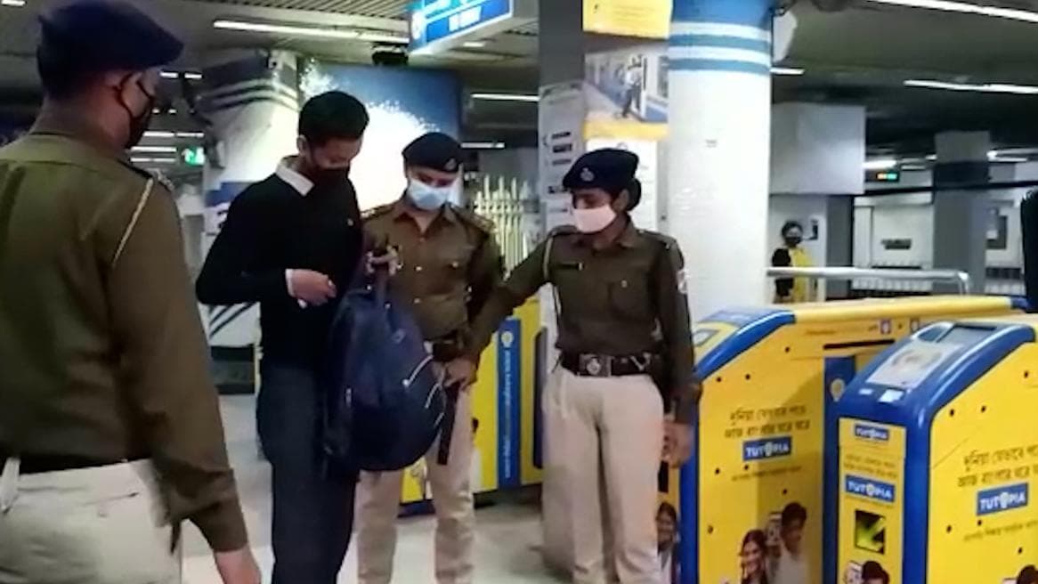 Kolkata Metro : প্রজাতন্ত্র দিবসের আগে নিরাপত্তা বাড়ানো হল কলকাতা মেট্রোয়