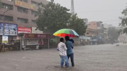Chennai Rain:  छह घंटे तक चेन्नई में आसमान से बरसी आफत, 3 लोगों की गई जान