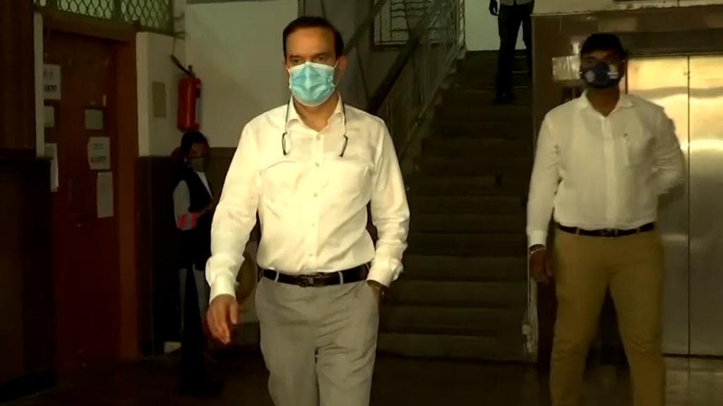 Maharashtra: भगोड़ा घोषित होंगे राज्य के पूर्व पुलिस कमिश्नर परमबीर सिंह! एक्शन की तैयारी में गृह विभाग