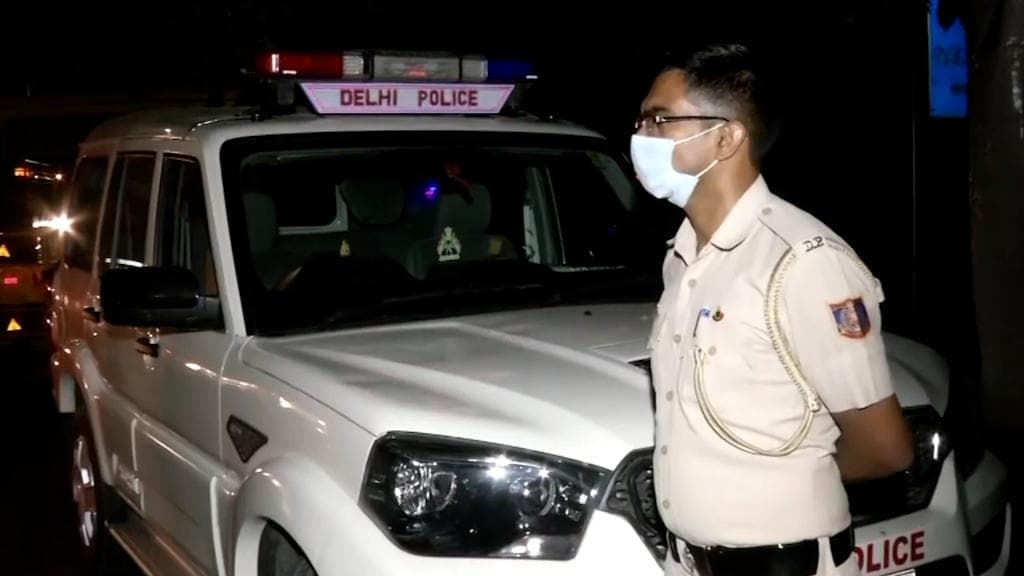 Delhi Night Curfew: একদিনে ১৬ % বাড়ল সংক্রমণ, দিল্লিতে জারি নাইট কারফিউ