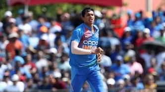 नवदीप सैनी के 'गौतम भइया' ने दिग्गज़ों पर साधा निशाना