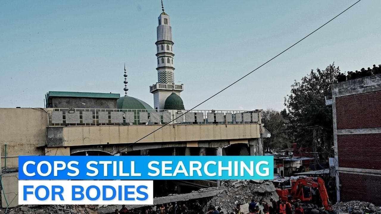 Suspected suicide bomber's head recovered from Peshawar blast site: police