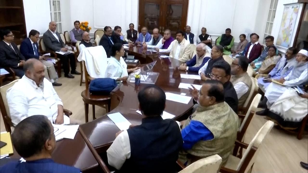 TMC: প্রশান্ত কিশোরের পরামর্শ খারিজ, পুরভোটের রাশ নিজের হাতে রাখলেন মমতা