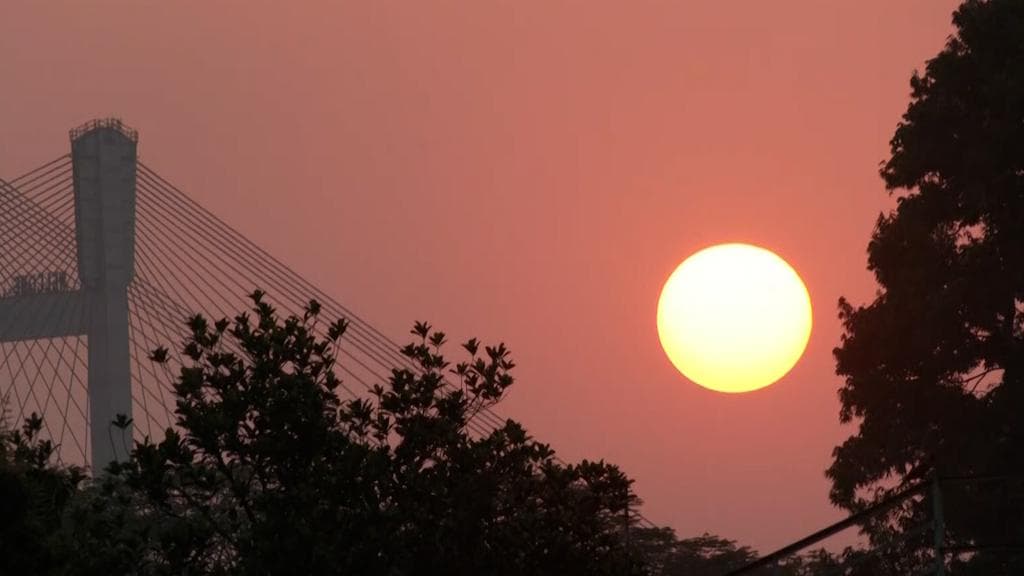 West Bengal Weather: ফের বৃষ্টির শঙ্কা শহরে, ধীরে ধীরে বাড়ছে তাপমাত্রা, বিদায় নিচ্ছে শীত
