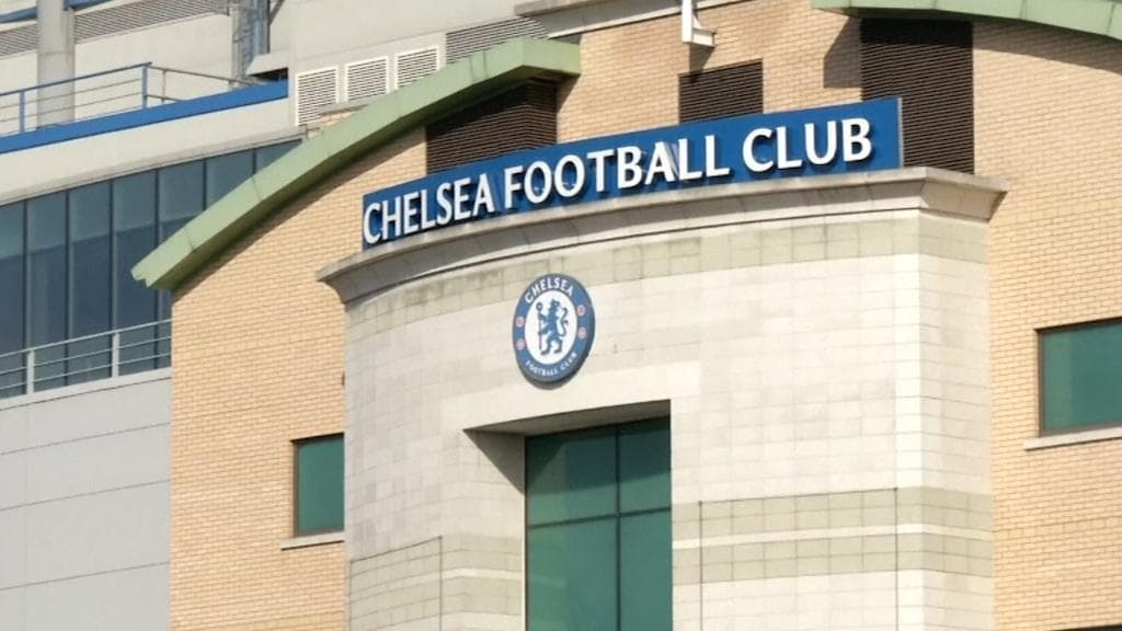 Chelsea: চেলসি বিক্রি করে দিতে চান আব্রামোভিচ, ওই টাকায় সাহায্য ইউক্রেনবাসীদের