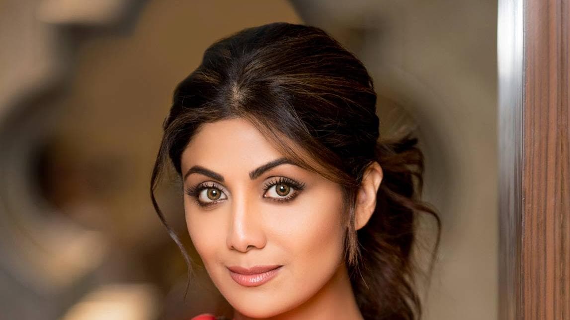 Shilpa Shetty का नया हेयरस्टाइल हुआ वायरल, लोग बोले- तिरुपति जाकर बाल निकलवा लिए क्या? 