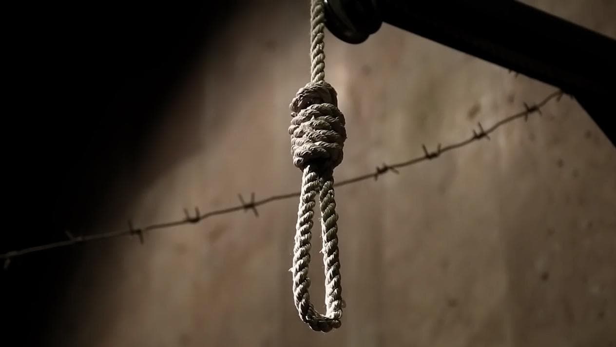 Siliguri Suicide: সিঙ্গারা খেতে চেয়েছিল ছেলে, মায়ের ফেরা পর্যন্ত অপেক্ষা করাই হল না আত্মঘাতী পড়ুয়ার