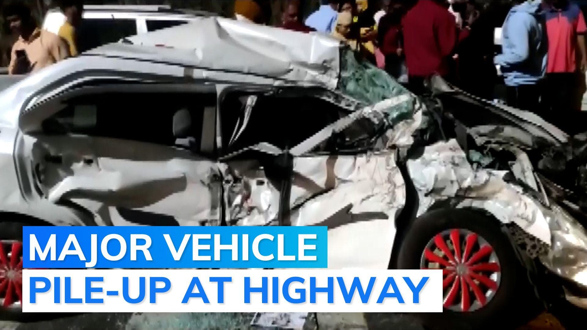 Watch: atleast 30 injured, 40 vehicles damaged after truck loses control on Pune-Bengaluru highway