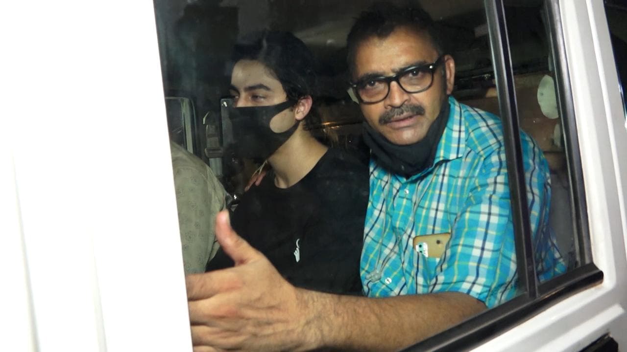 Mumbai drugs on cruise case: পড়তে দেওয়া হল বিজ্ঞানের বই, কবে ইতি পড়বে আরিয়ানের জেলজীবনে?