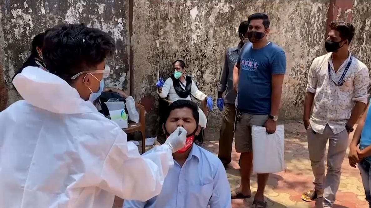 Covid in Bengal: রাজ্যে গত ২৪ ঘণ্টায় কোভিড আক্রান্তের সংখ্যা ৭২০, মৃত্যু হয়েছে ১০ জনের