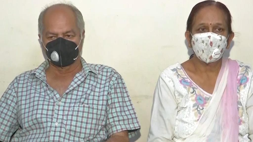 Vaccination: এবারে দুয়ারে ভ্যাকসিনের অনুমোদন দিল কেন্দ্র, বাড়িতেই ভ্যাকসিন পাবেন বৃদ্ধ, অসুস্থরা