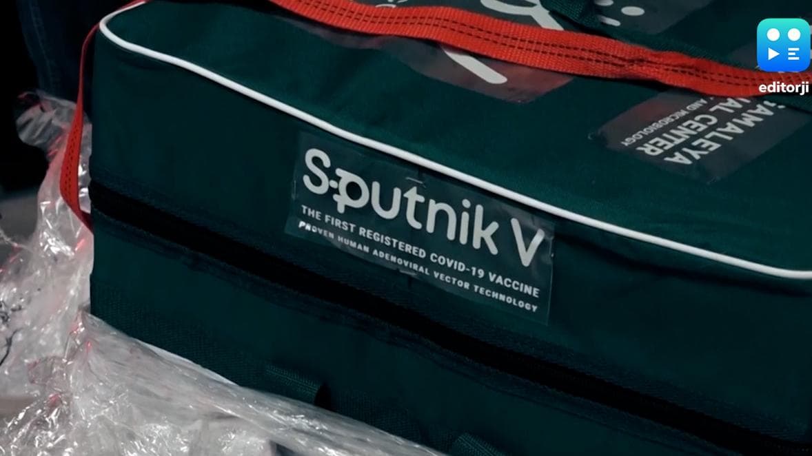 Corona Vaccine: করোনা টিকার ইতিহাসে যুগান্তকারী আবিষ্কার, বিশ্বজুড়ে ছাড়পত্র পেল রাশিয়ার তৈরি 'নেজাল ডোজ'