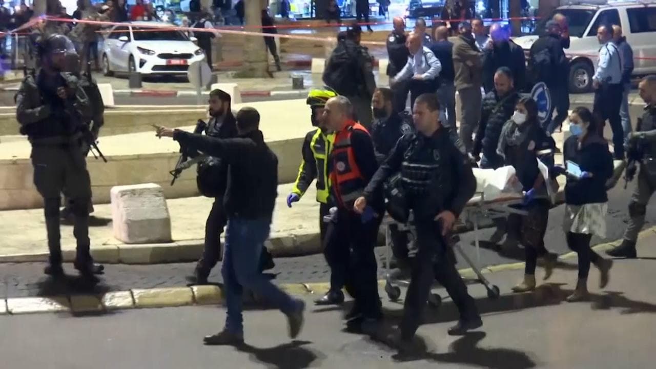 Jerusalem Shoot : ইহুদিকে ছুরিকাঘাত, হামলাকারী ফিলিস্তিনি যুবককে গুলি করে হত্যা করল ইজরায়েল পুলিশ