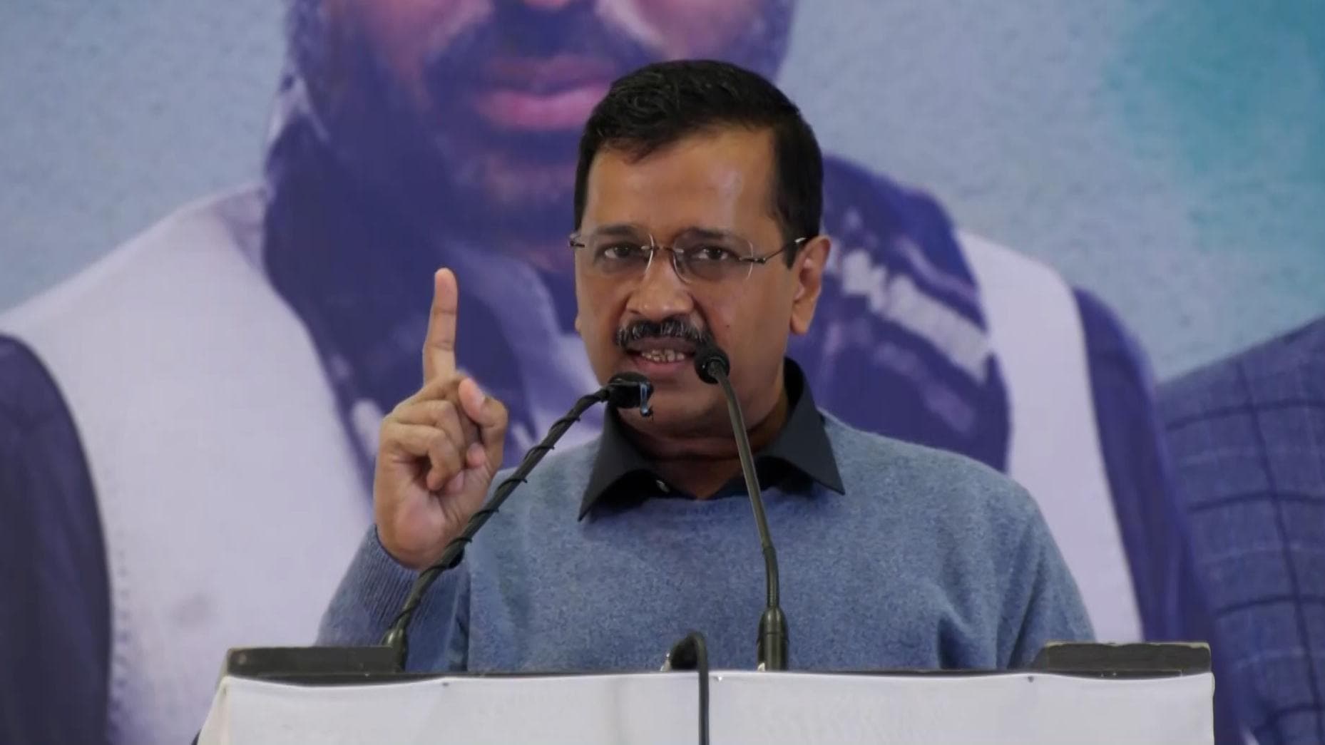 Punjab polls: Case against Kejriwal order; security for Kumar Vishwas day before voting