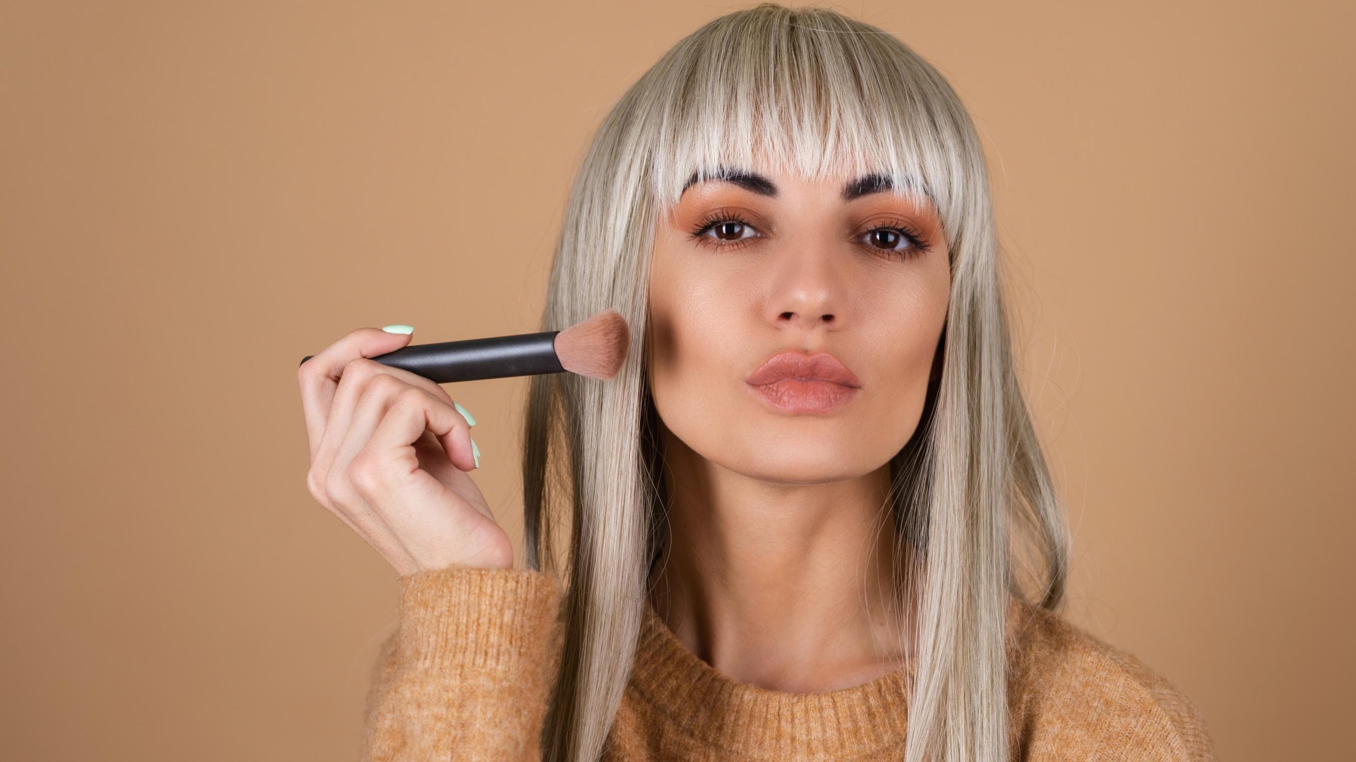 Want to give your face an envious lift? Then follow these steps to show off your cheekbones like a pro 