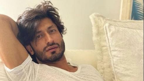 Vidyut Jammwal reunites with Vipul Shah for 'Sanak'