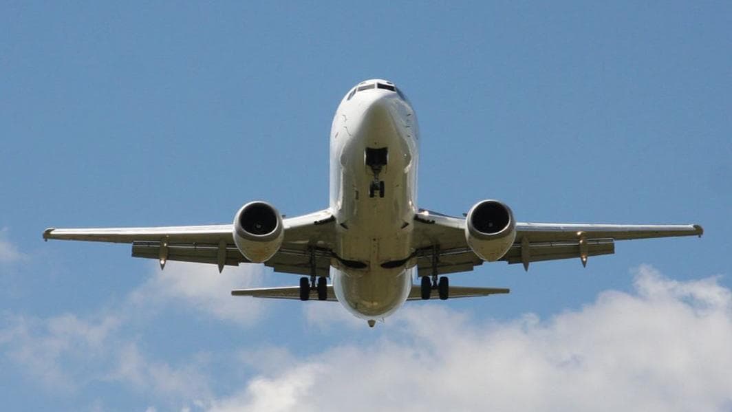 रेगुलर इंटरनेशनल फ्लाइट्स पर रोक 31 जनवरी तक बढ़ी, Omicron का दिखा असर 