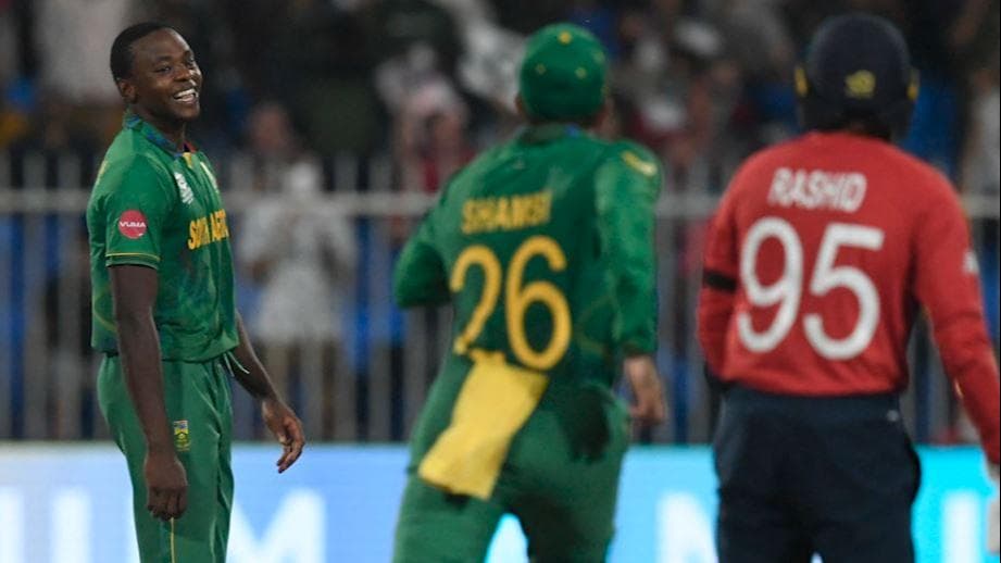 T20 WC 2021: इंग्लैंड को हराकर भी सेमीफाइनल के लिए क्वालिफाई नहीं कर पाई दक्षिण अफ्रीका, ये रही वजह