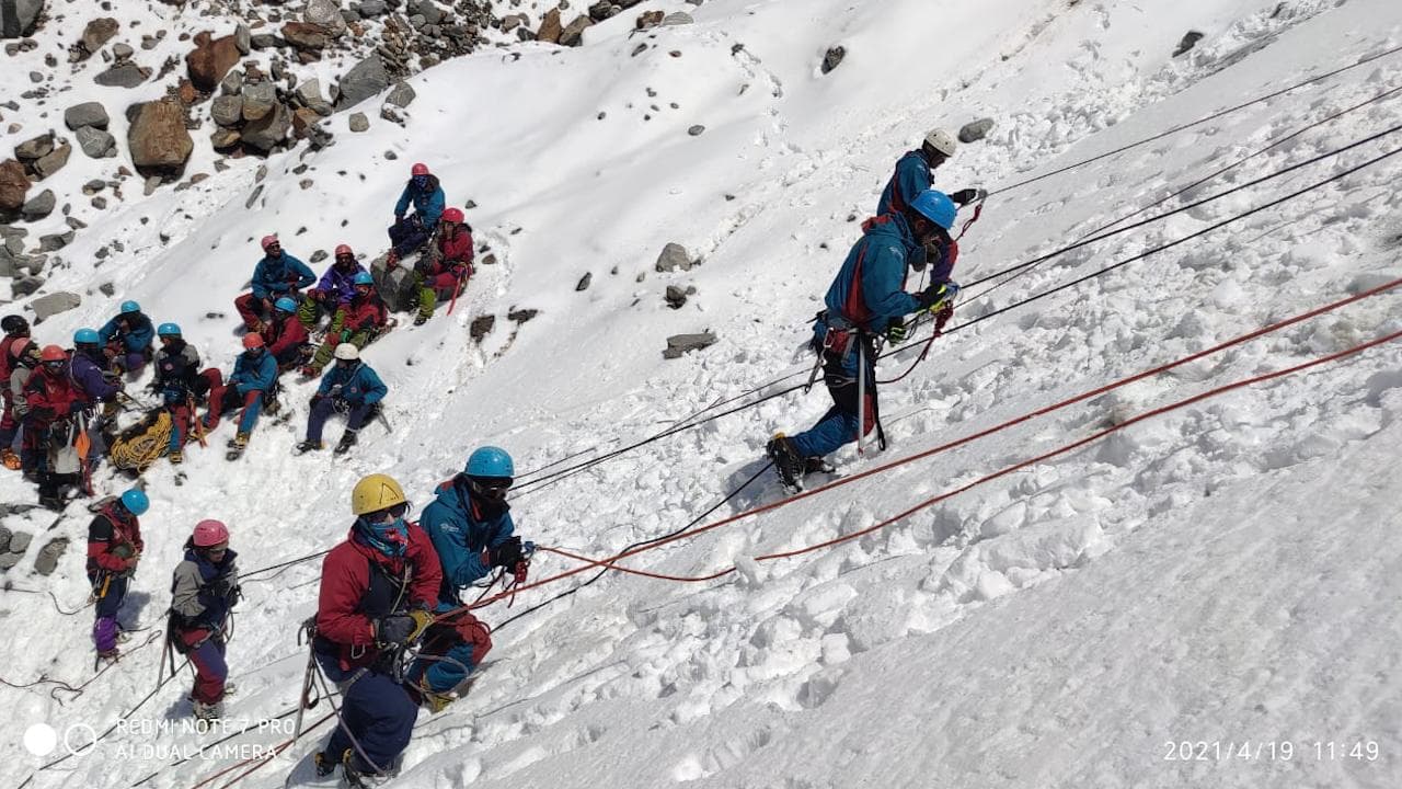 Uttarakhand: नौसेना के जवान हिमस्खलन का हुए शिकार, एक जवान अब भी लापता