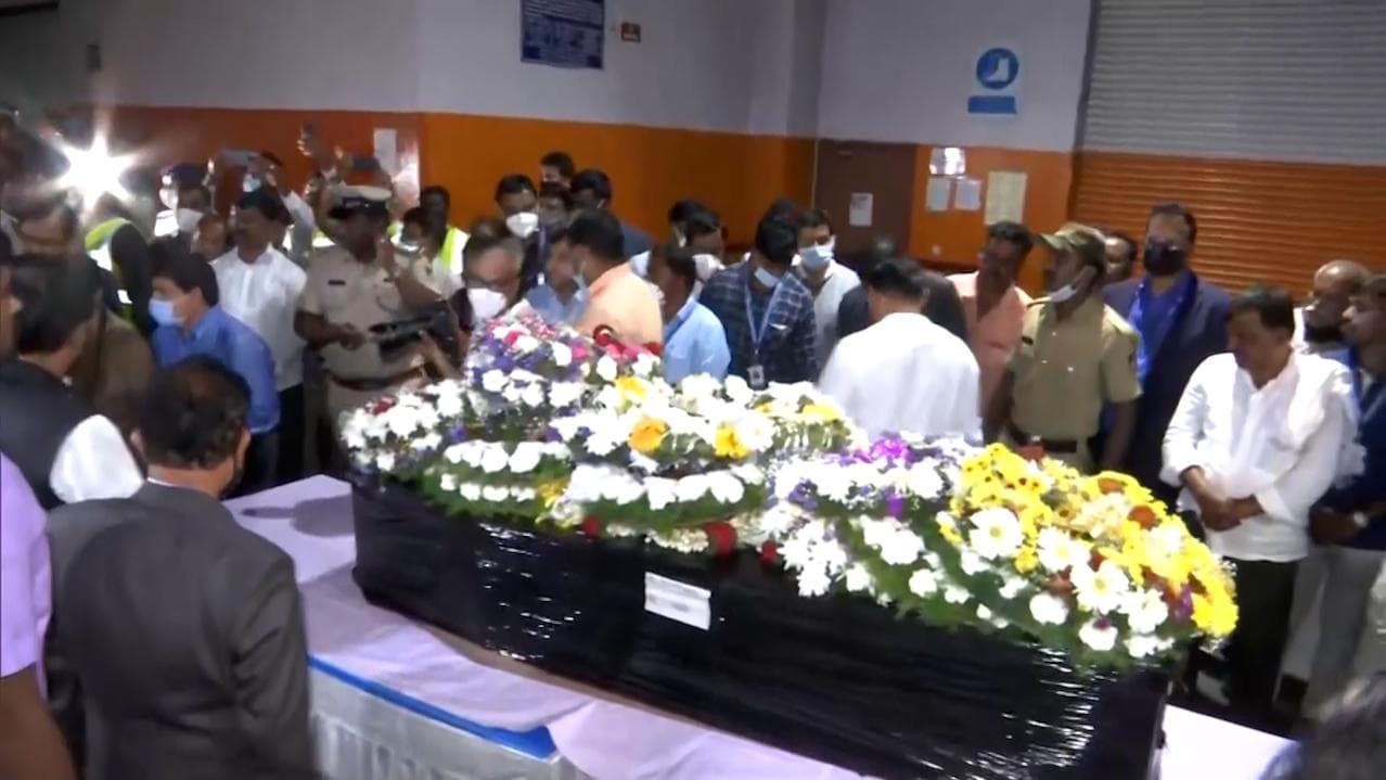 Ukraine Russia War: ইউক্রেন থেকে কফিনবন্দি হয়ে ফিরল  নিহত ডাক্তারি পড়ুয়া নবীনের দেহ