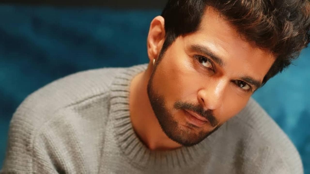 Bigg Boss 15: Raqesh Bapat की तबीयत बिगड़ी, बिग बॉस 15 से बाहर हुए एक्टर