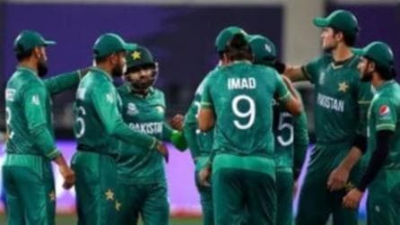 T20 World Cup: नामीबिया को रौंदकर पाकिस्तान ने सेमीफाइनल में बनाई जगह, दर्ज की लगातार चौथी जीत