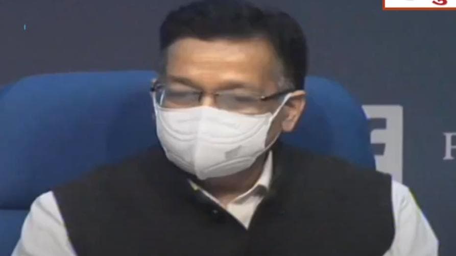 देश में सक्रिय मामले घटे, कोरोना वैक्सीन को जल्द मिल सकती है मंजूरी