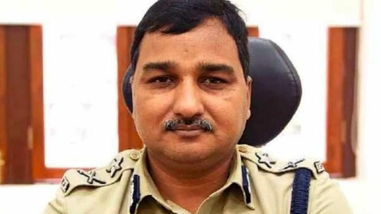 Vineet Goyal: মাস্ক না পরলেই নেওয়া হবে কঠোর ব্যবস্থা, দায়িত্ব পেয়েই জানালেন কলকাতার নতুন নগরপাল 