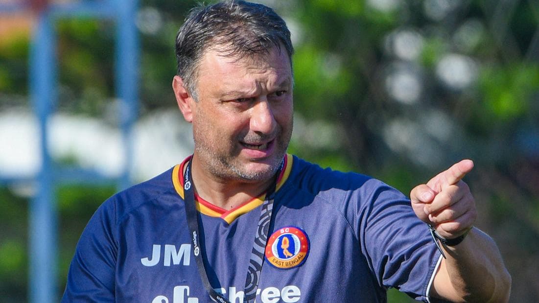 East Bengal Coach Resigned: খারাপ পারফরম্যান্সের জের, পদত্যাগ করলেন ইস্টবেঙ্গল কোচ ম্যানুয়েল দিয়াজ