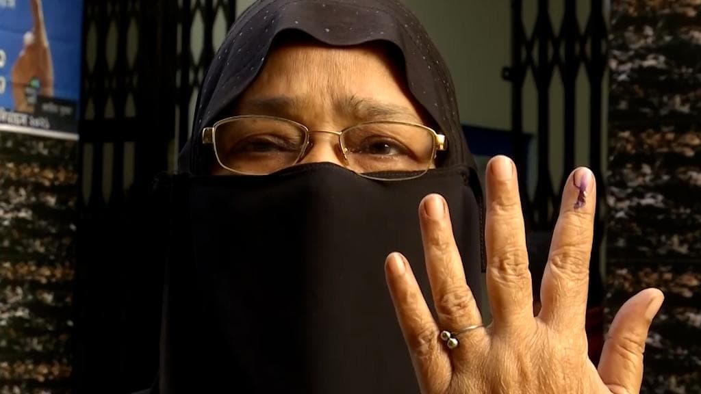 KMC Elections 2021: শীতের আমেজে ১৪৪টি ওয়ার্ডে শুরু প্রার্থীদের ভাগ্যপরীক্ষা, রয়েছে কড়া নজরদারি